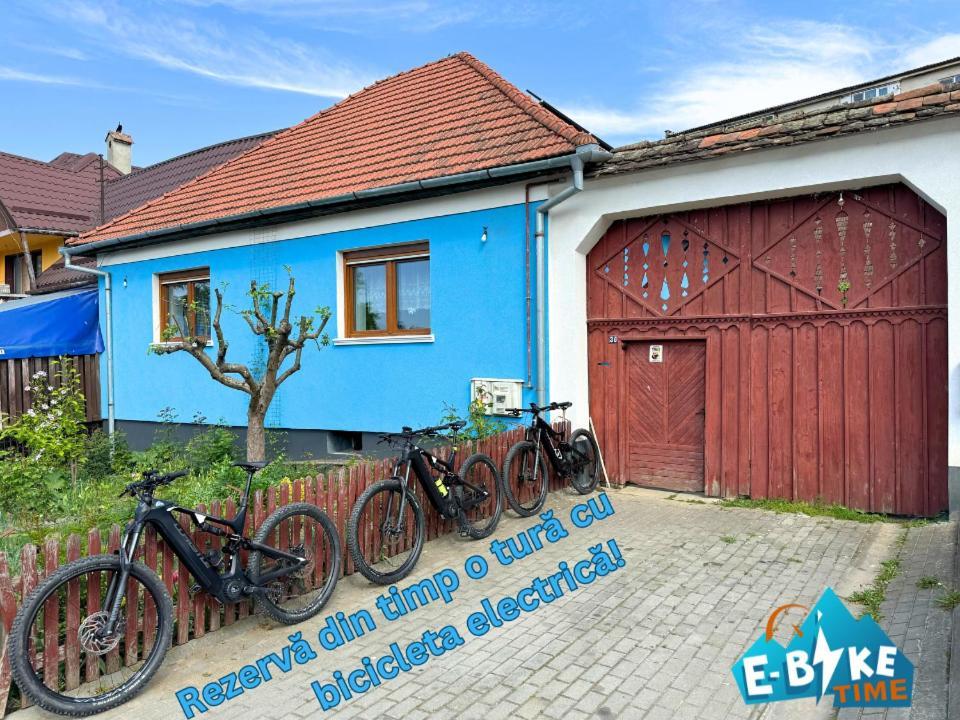 Blue Home Avrig Exterior photo